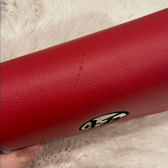 Lounge fly Dragon Ball Z Red Crossbody Bag with Embroidered Patch - Picture 6 of 6